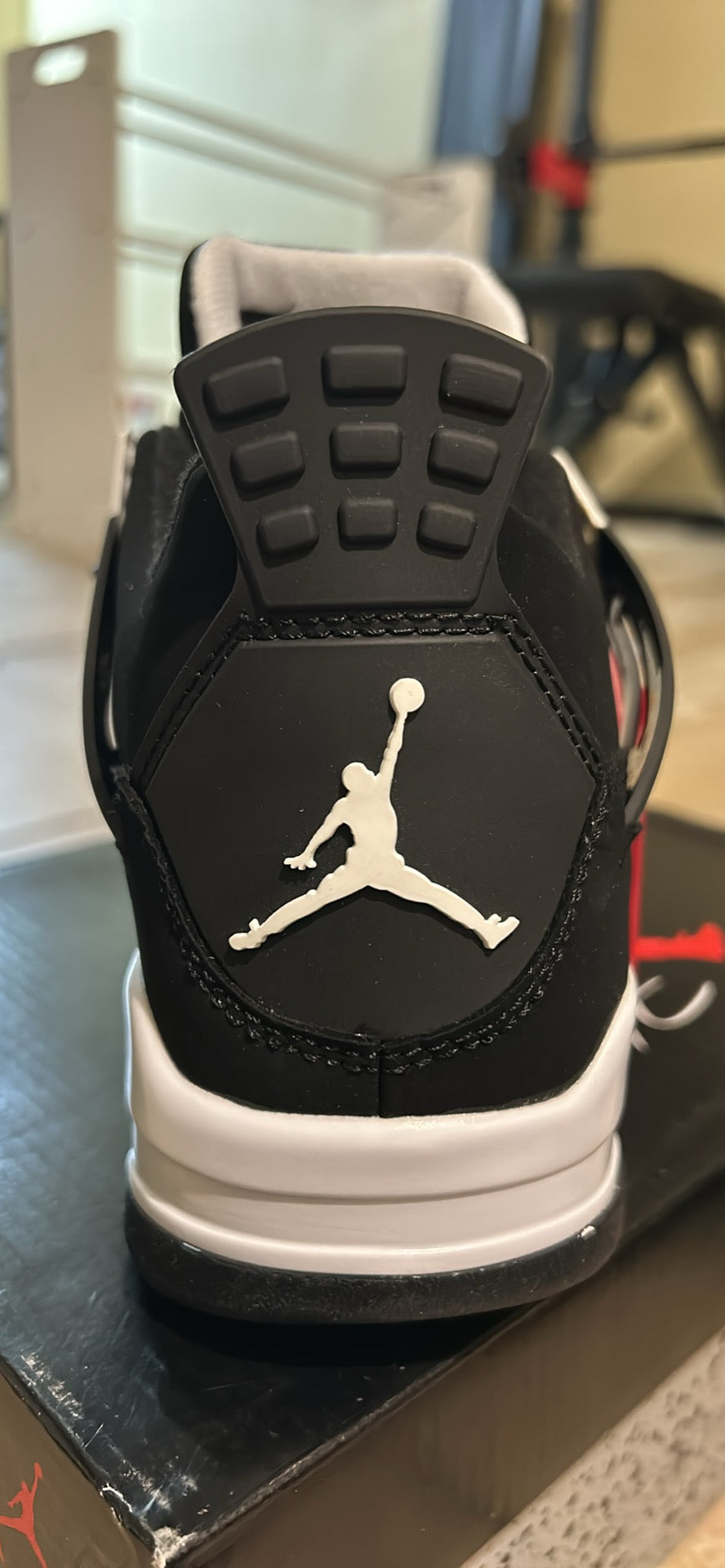 White Thunder J4